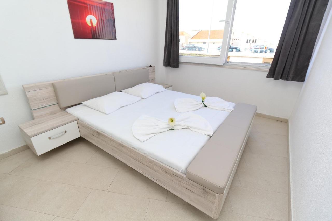מאקרסקה Apartmani Kike מראה חיצוני תמונה