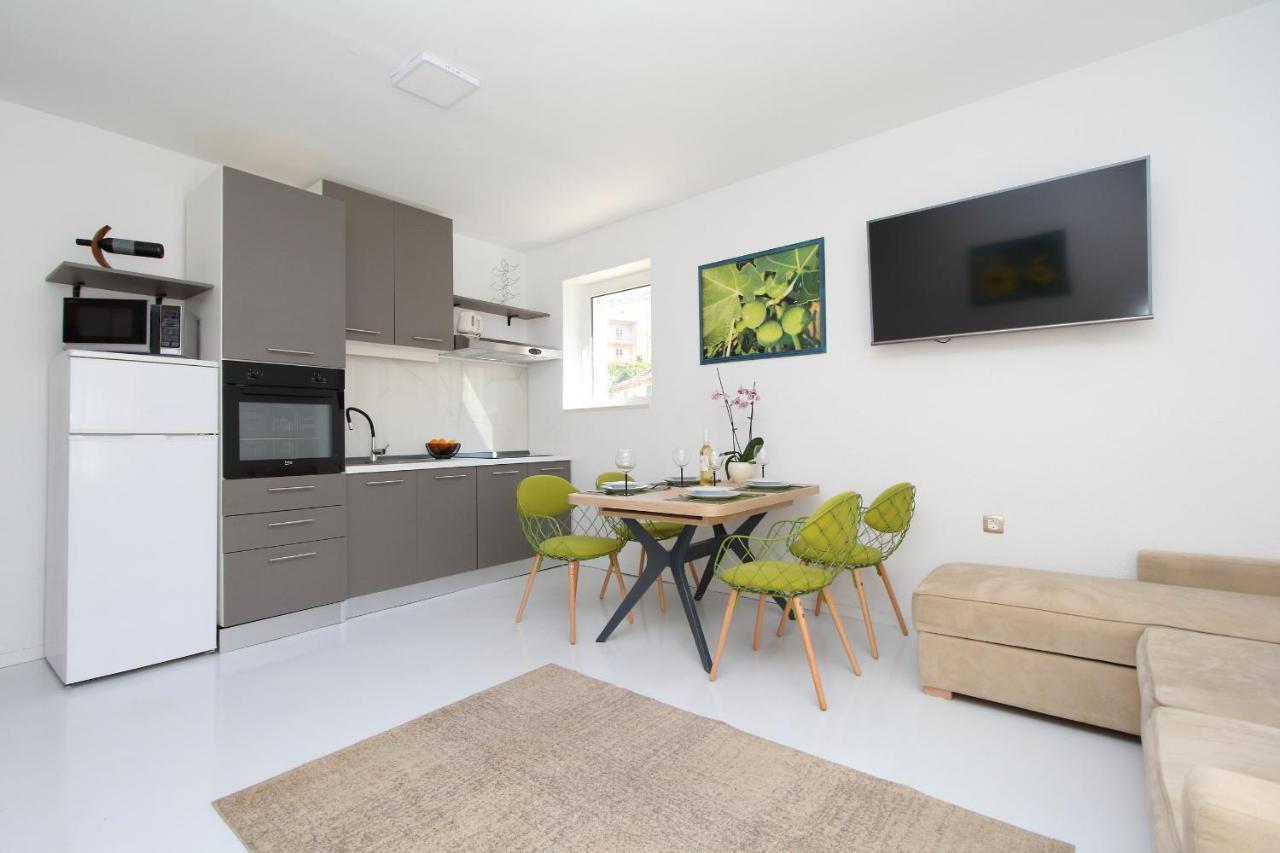 מאקרסקה Apartmani Kike מראה חיצוני תמונה