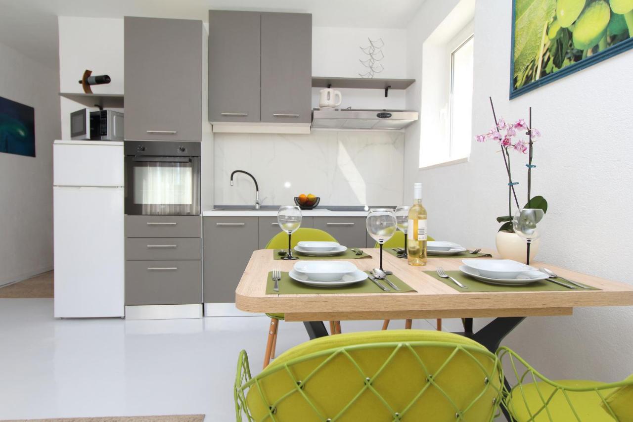 מאקרסקה Apartmani Kike מראה חיצוני תמונה