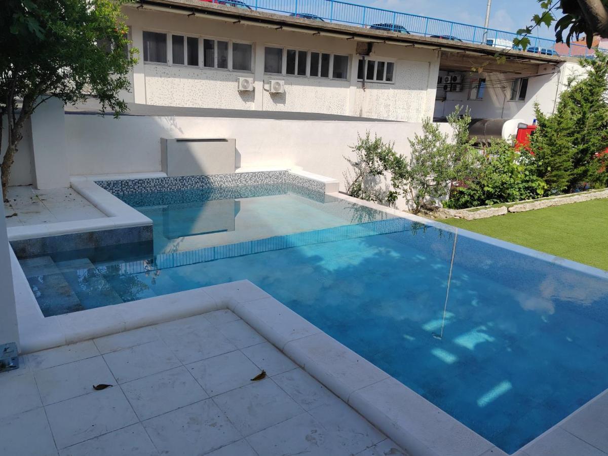 מאקרסקה Apartmani Kike מראה חיצוני תמונה