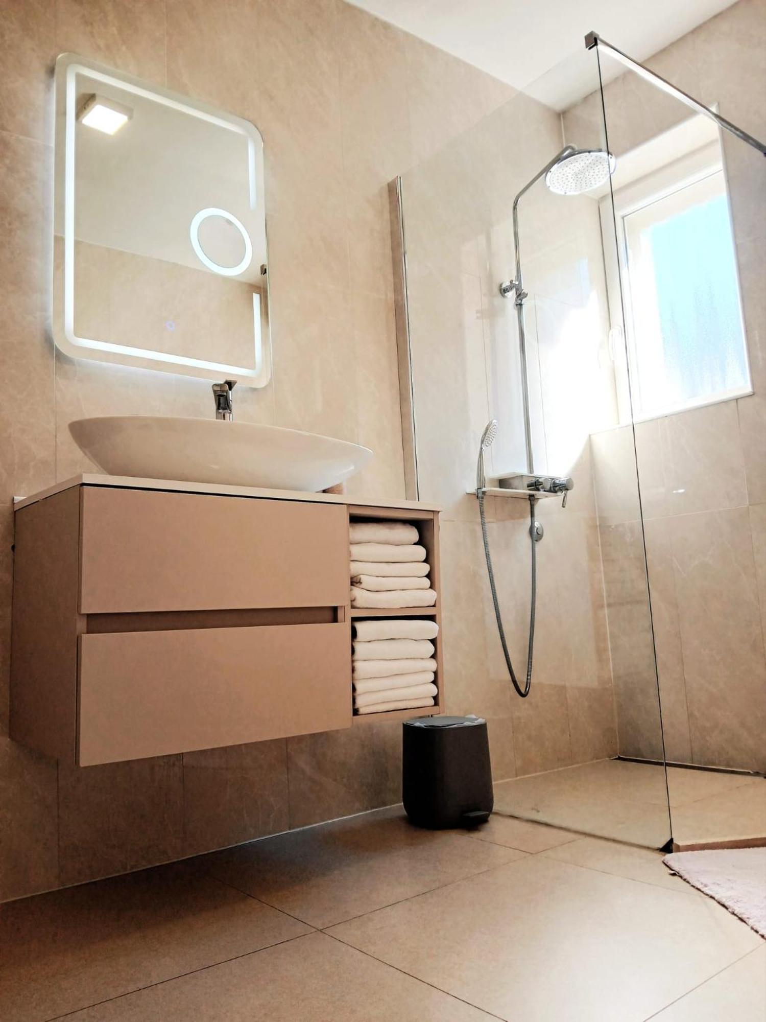 מאקרסקה Apartmani Kike מראה חיצוני תמונה